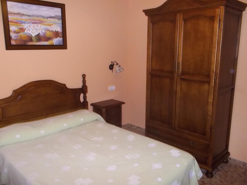 Hostal Monteolivos Cártama Habitación foto